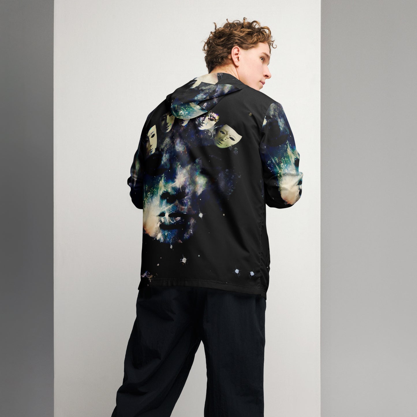 Men’s windbreaker. UNIVERSO 4.