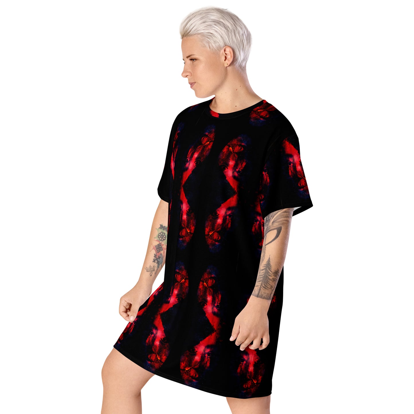 T-shirt dress. MÁSCARA 3.