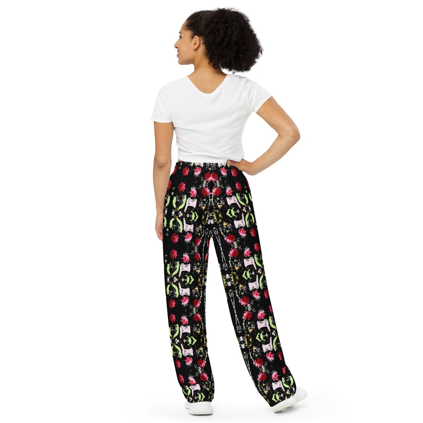 All-over print unisex wide-leg pants. LAS CAPAS 2.