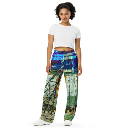 All-over print unisex wide-leg pants. LAS CAPAS.